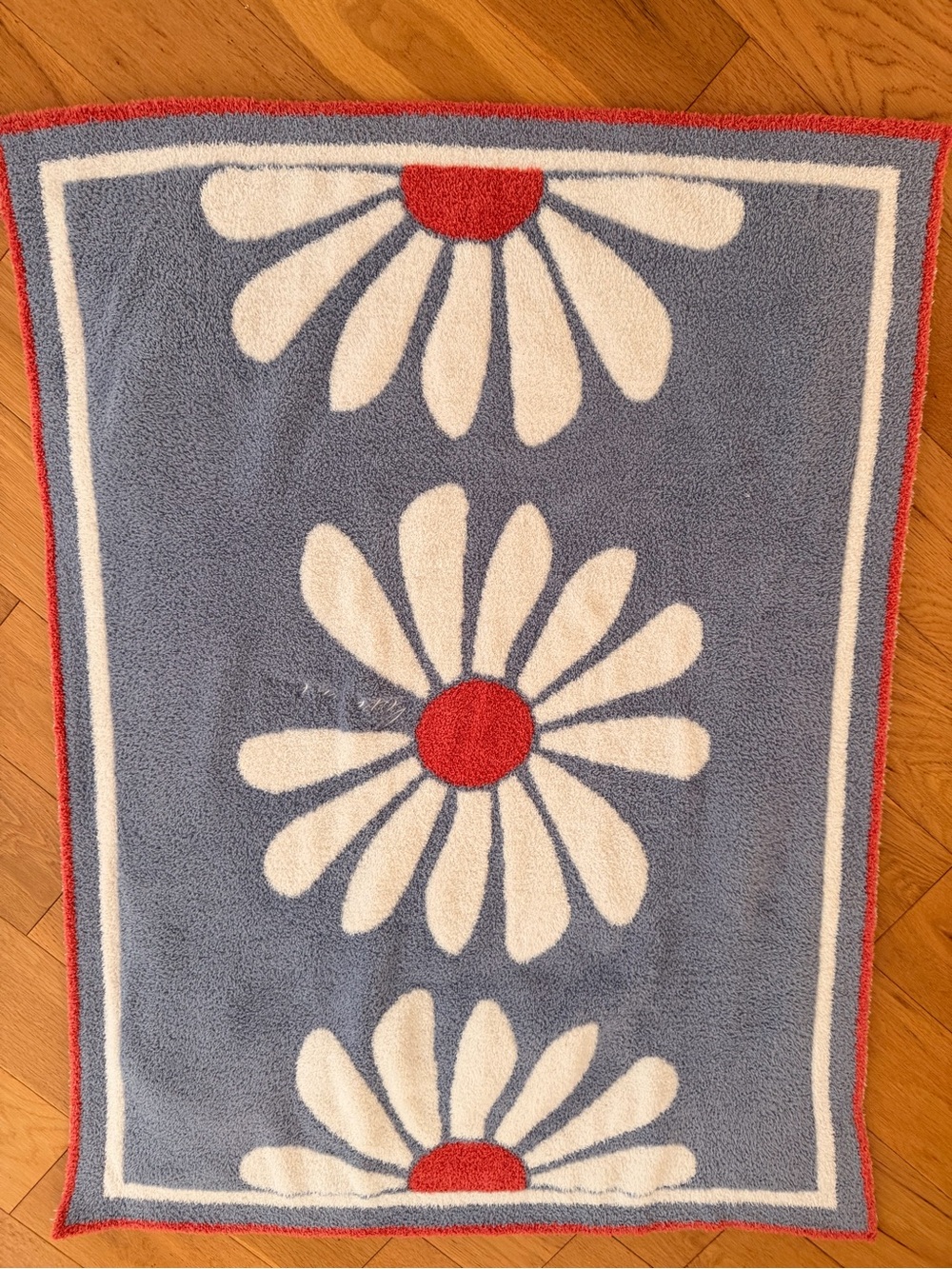 Daisy Baby Blanket with White Petals and Red Centers